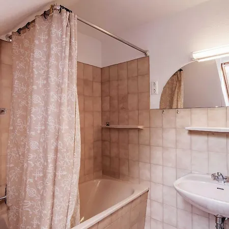 Alter Dorfkrug 4 דירה *